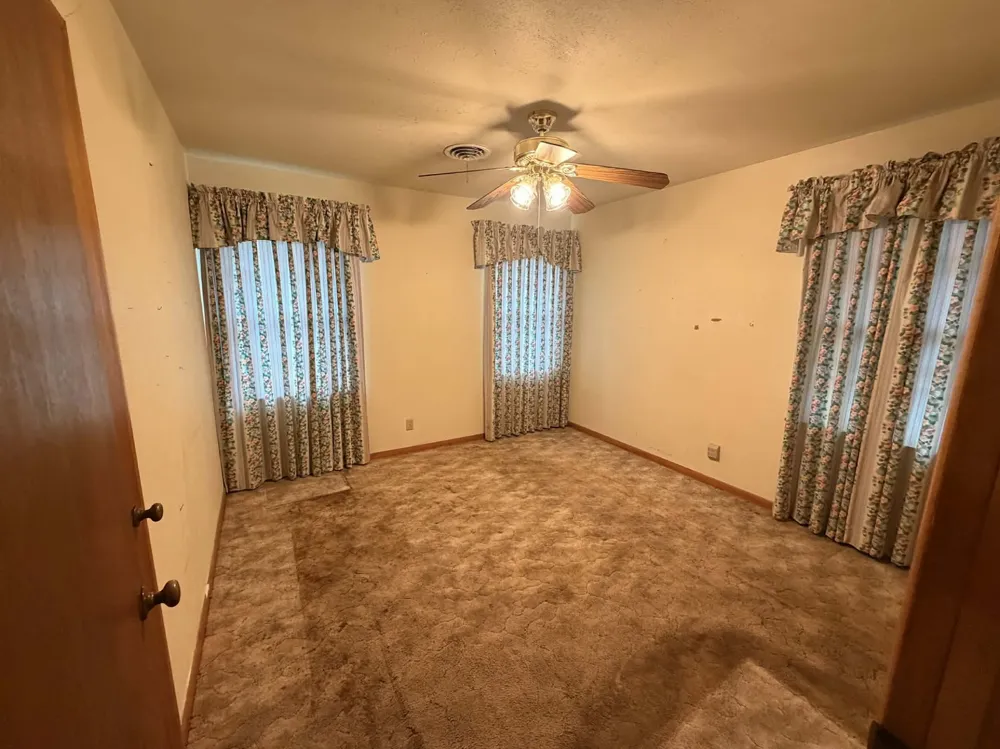 817 Lacy Drive Lacy Lakeview, TX 76705