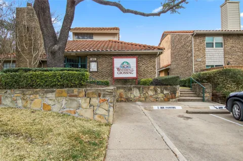 887 Dublin Drive #D