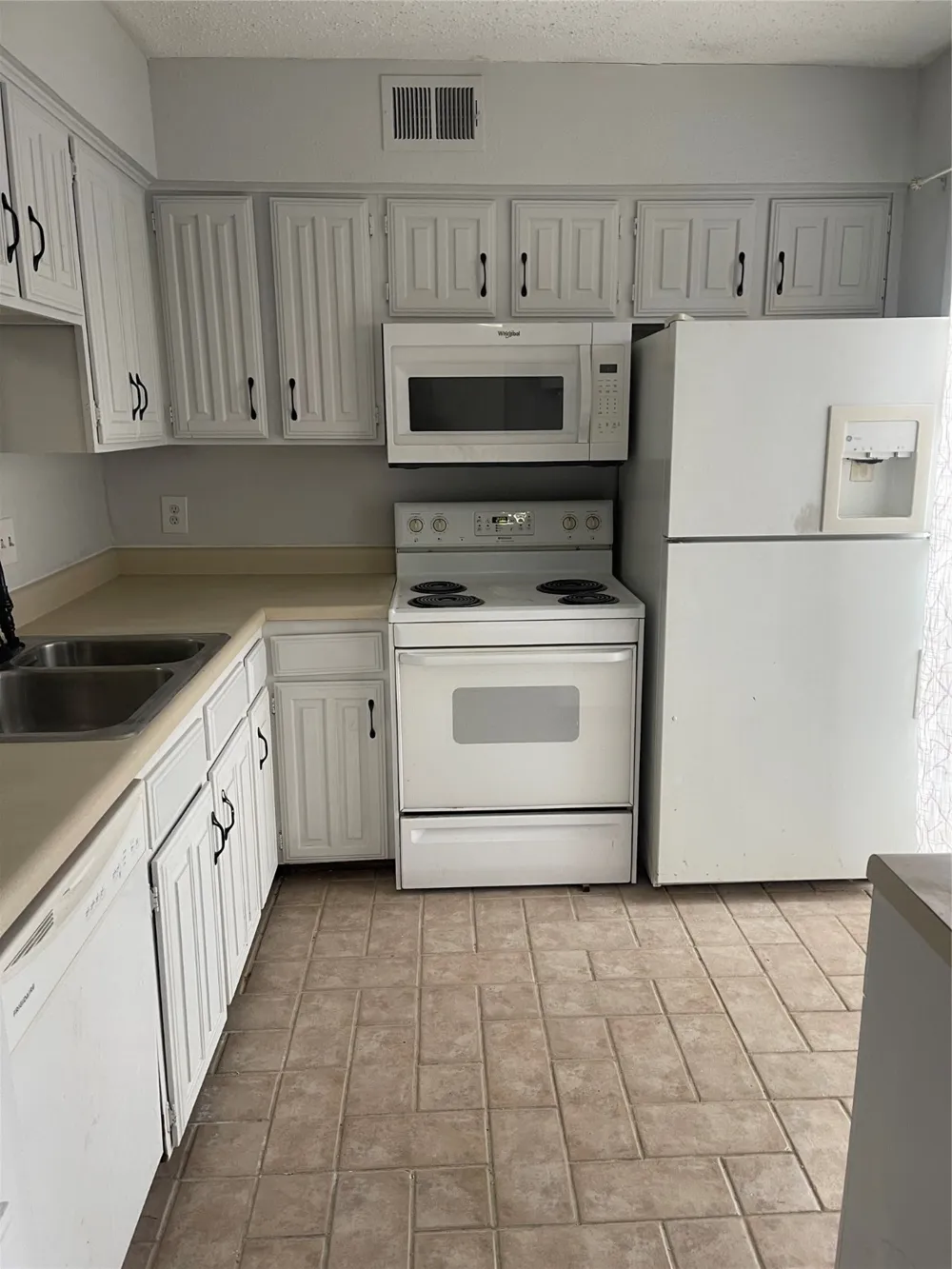887 Dublin Drive #D Richardson, TX 75080