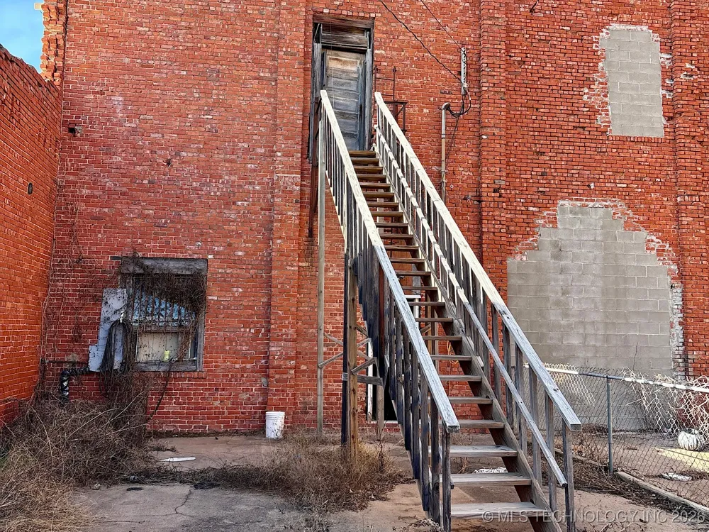 120 Main Street Yale, OK 74085