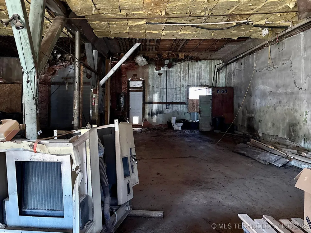 120 Main Street Yale, OK 74085