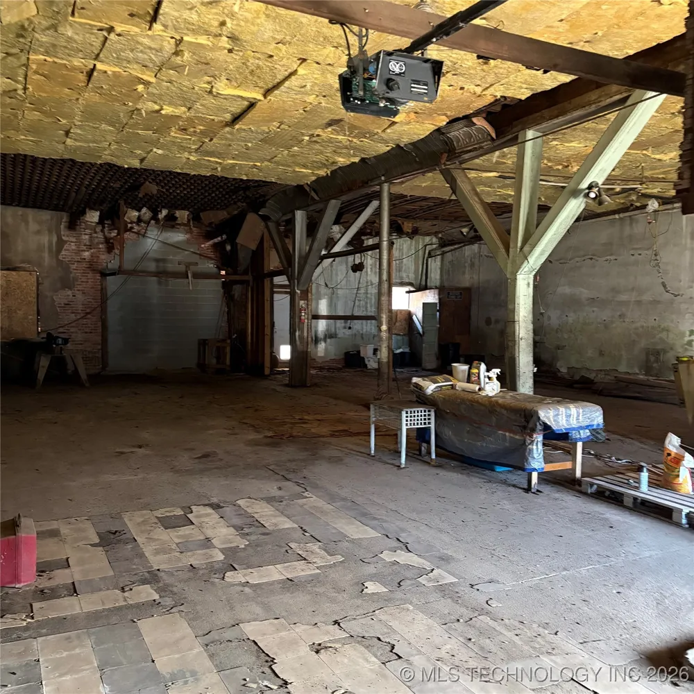 120 Main Street Yale, OK 74085