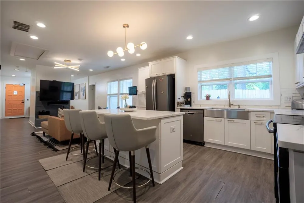 811 King Road Stone Mountain, GA 30088