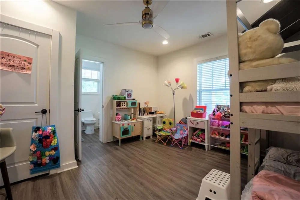 811 King Road Stone Mountain, GA 30088