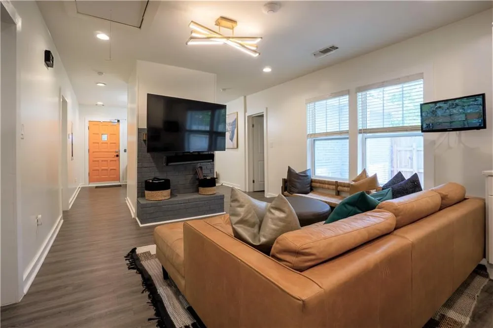 811 King Road Stone Mountain, GA 30088