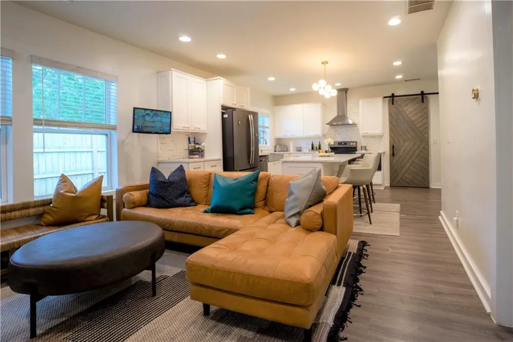 811 King Road Stone Mountain, GA 30088