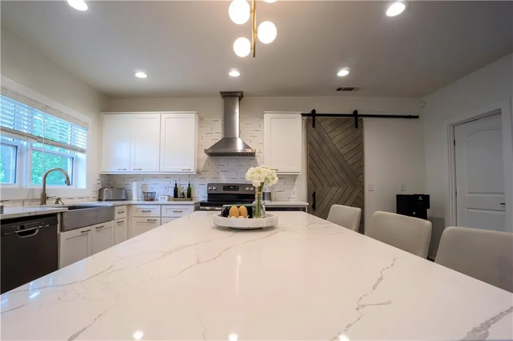 811 King Road Stone Mountain, GA 30088