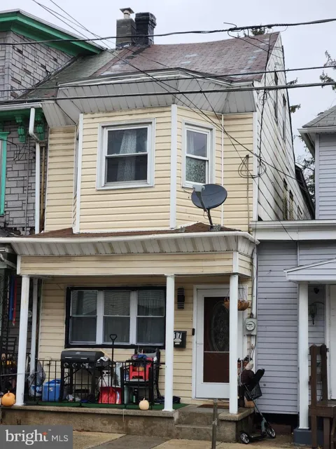 17 E MAIN STREET
