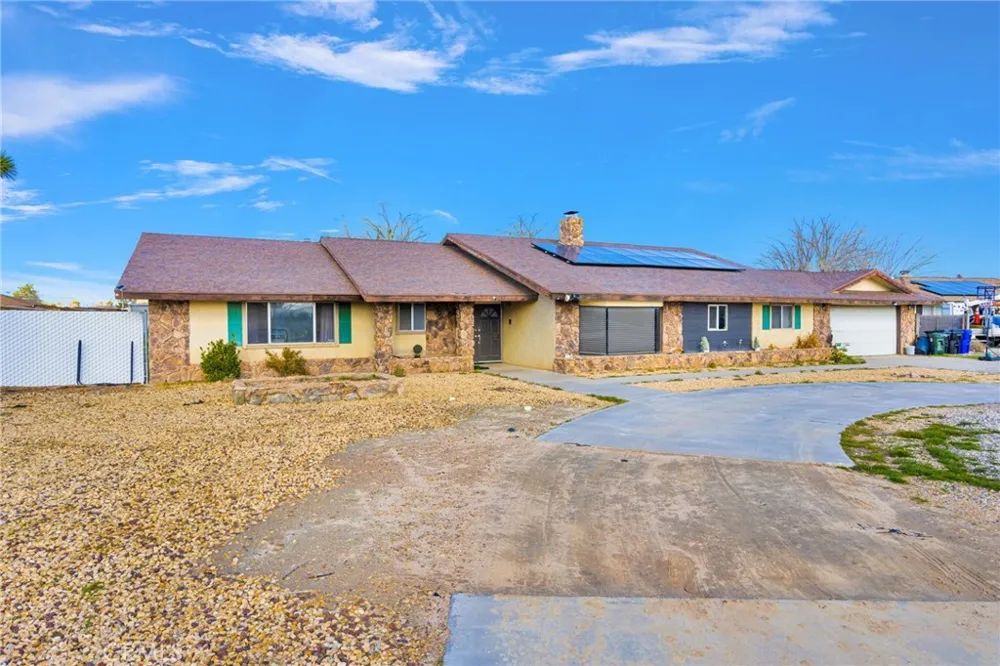 14010 Jicarilla Rd Apple Valley, CA 92307