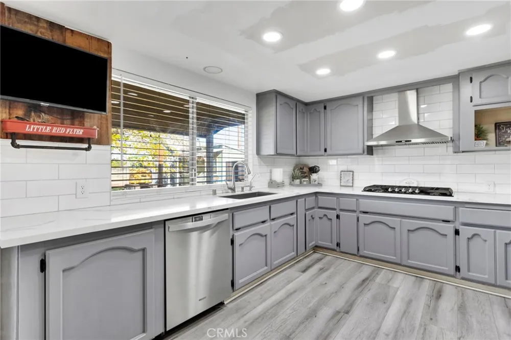 14010 Jicarilla Rd Apple Valley, CA 92307