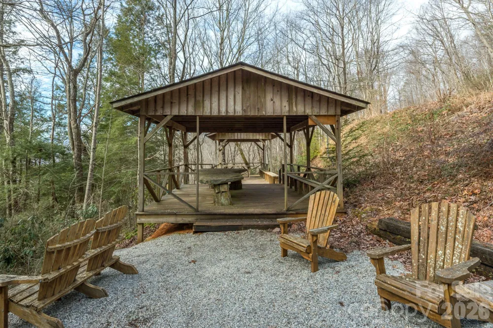 100 Wolf Pen Road Old Fort, NC 28762