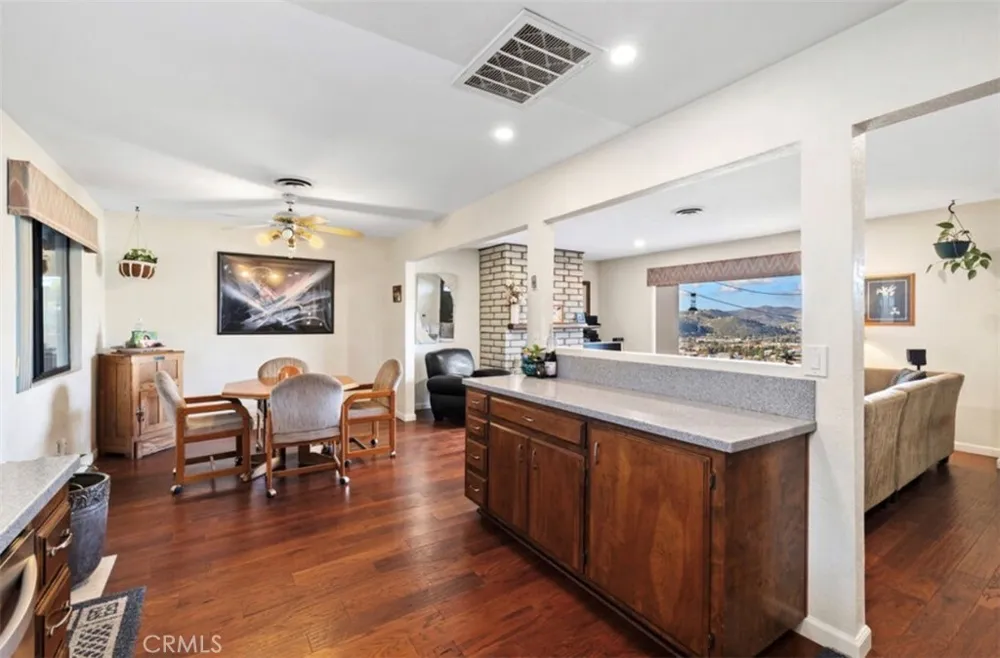 12886 Castle Court Lakeside, CA 92040