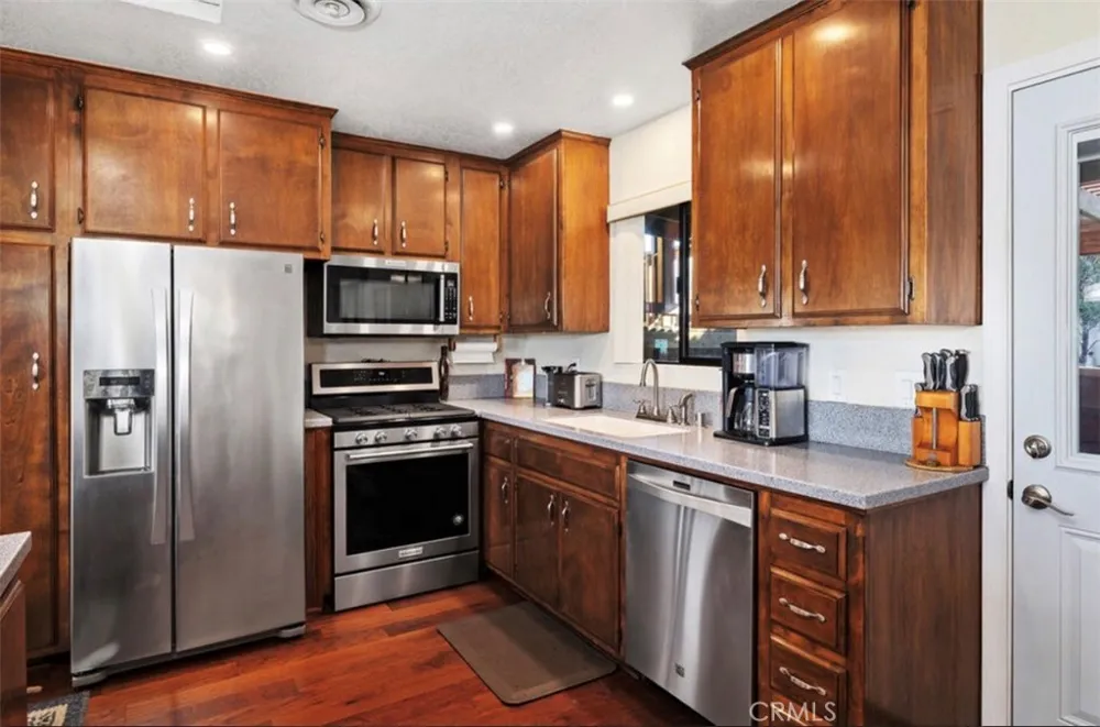 12886 Castle Court Lakeside, CA 92040