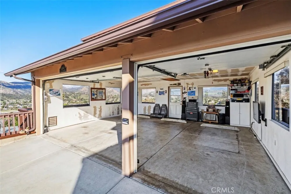 12886 Castle Court Lakeside, CA 92040