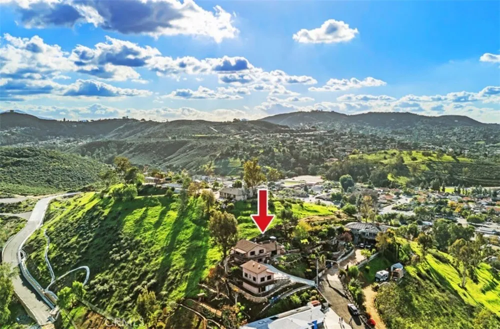 12886 Castle Court Lakeside, CA 92040