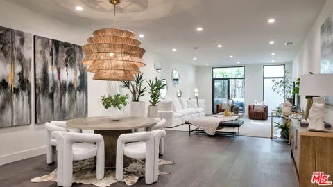 425 Palm Drive #102