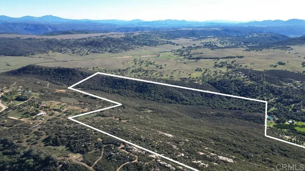 26285 Oak Trail Road Valley Center, CA 92082