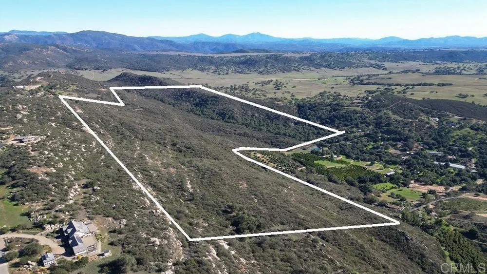 26285 Oak Trail Road Valley Center, CA 92082