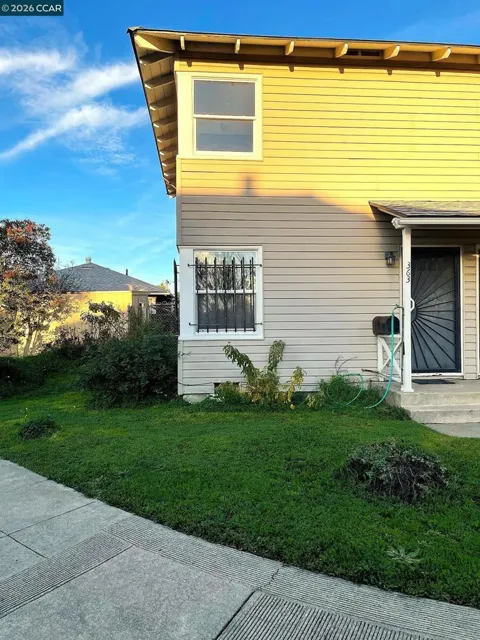 363 W Bissell Ave