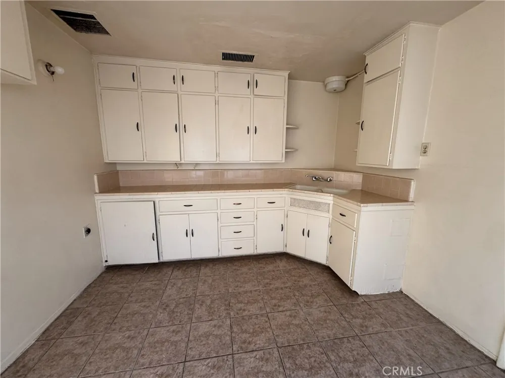 521 E Williams Street Barstow, CA 92311