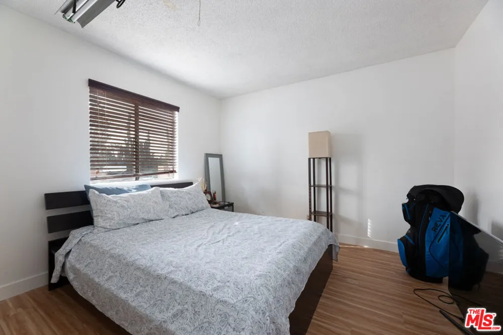 14924 Nordhoff Street #6 North Hills, CA 91343