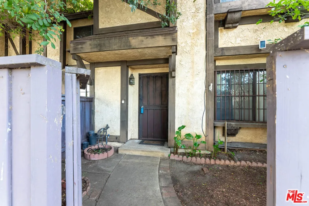 14924 Nordhoff Street #6 North Hills, CA 91343