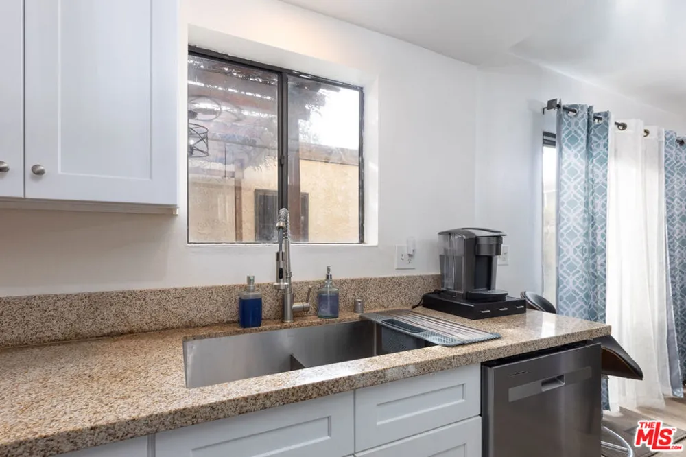 14924 Nordhoff Street #6 North Hills, CA 91343