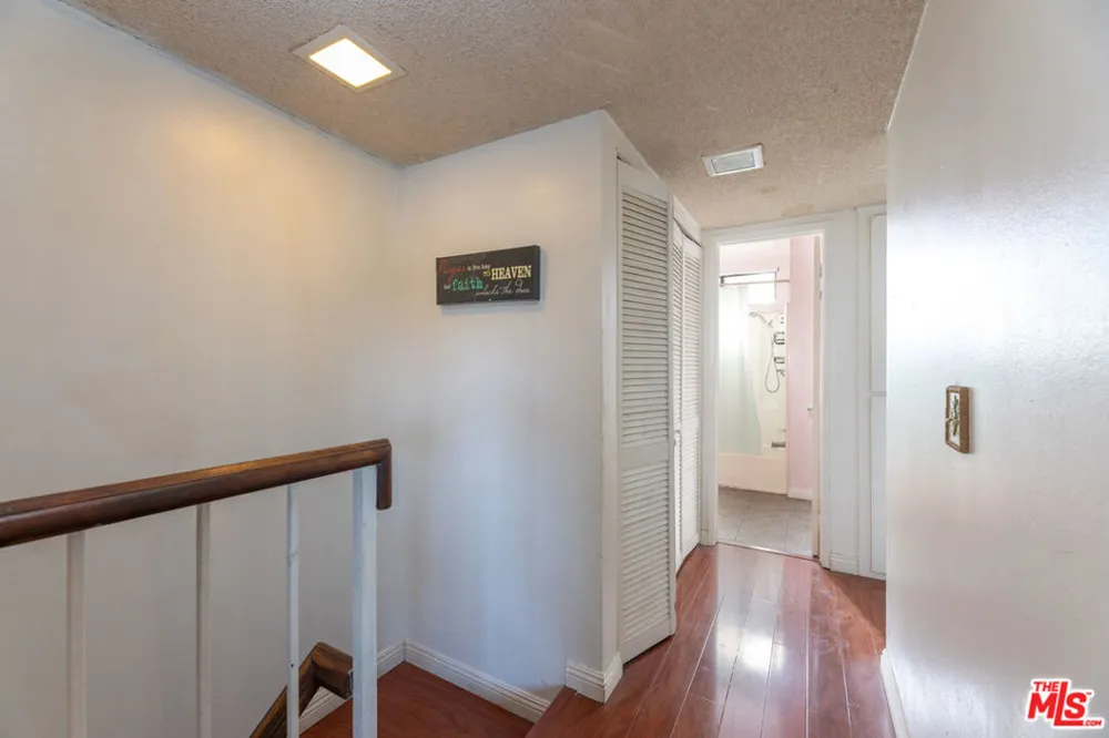 14924 Nordhoff Street #6 North Hills, CA 91343