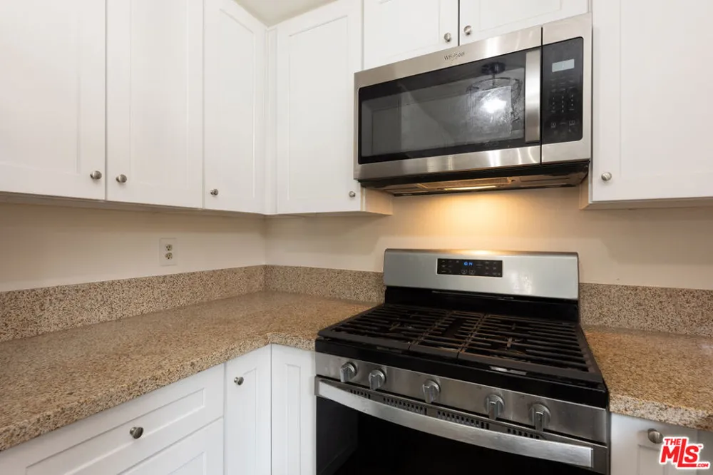 14924 Nordhoff Street #6 North Hills, CA 91343