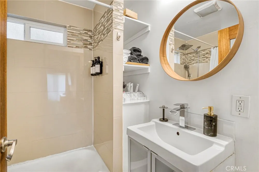 4527 E Rose Hill Los Angeles, CA 90032