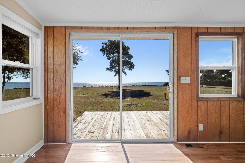 630 Seashore Drive Atlantic, NC 28511