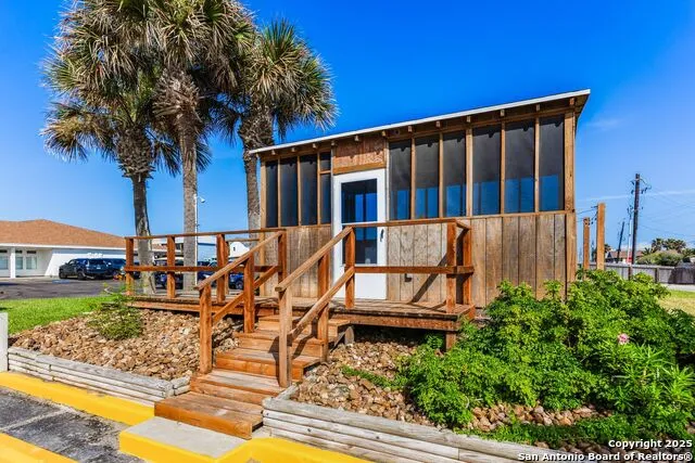 800 Sandcastle Dr #130 Port Aransas, TX 78373