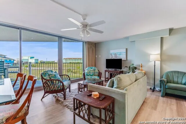 800 Sandcastle Dr #130 Port Aransas, TX 78373