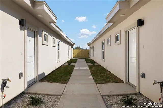 1322 Beverly Avenue Weslaco, TX 78596