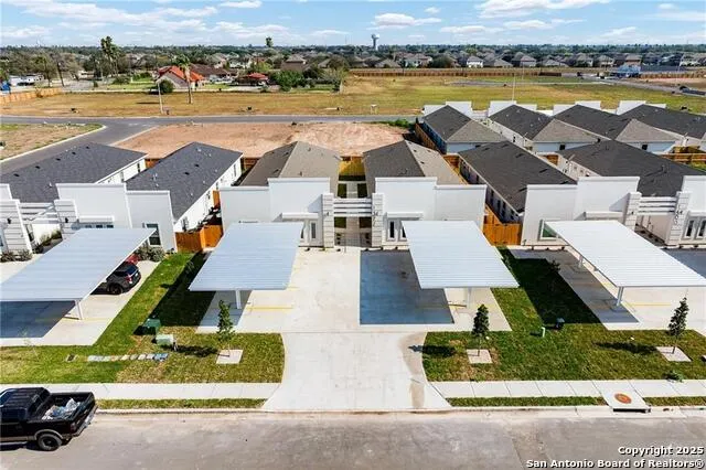 1322 Beverly Avenue Weslaco, TX 78596