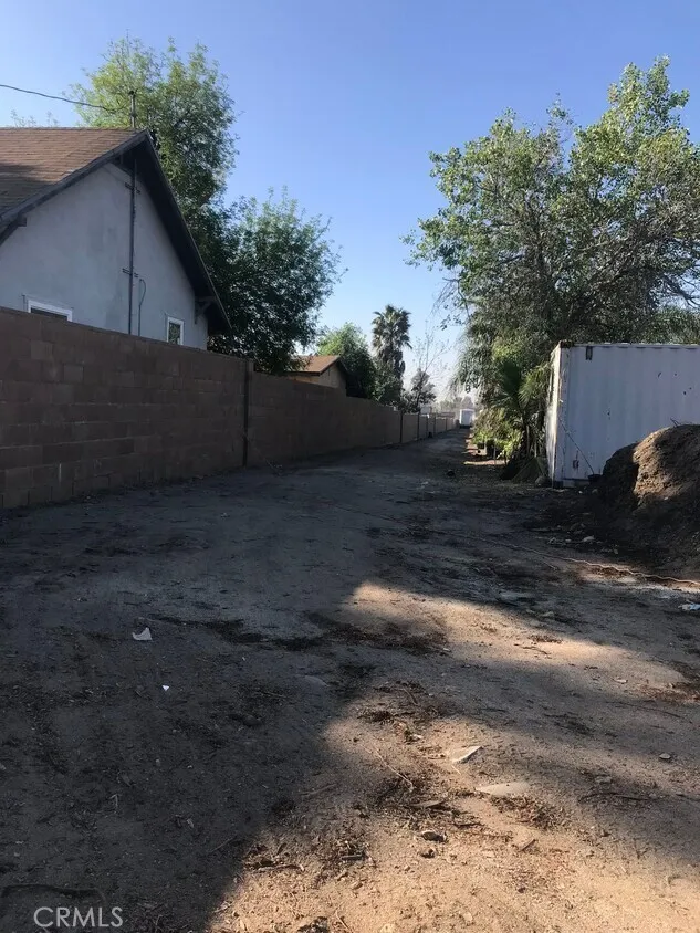 1941 Darby Street San Bernardino, CA 92407