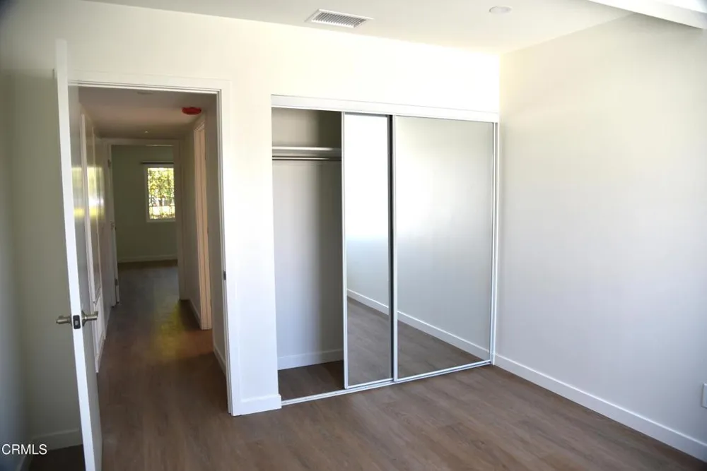 61 Redwood Avenue Ventura, CA 93003