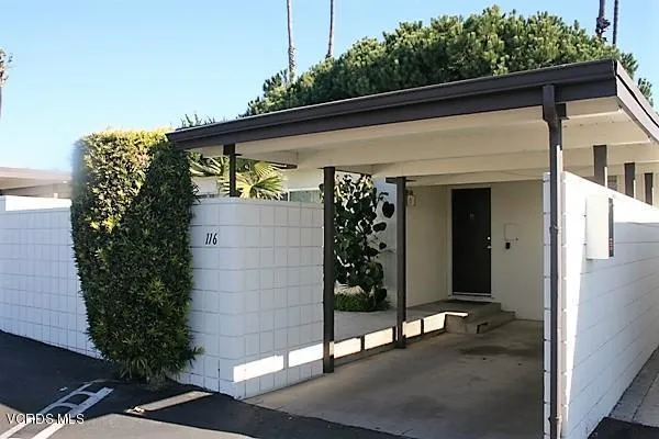 61 Redwood Avenue Ventura, CA 93003
