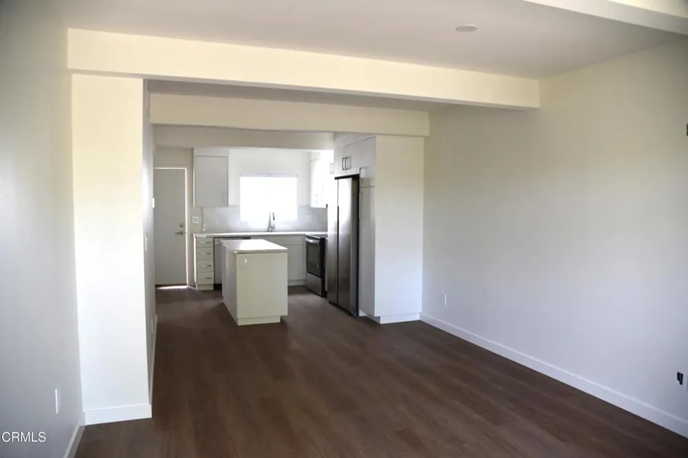 61 Redwood Avenue Ventura, CA 93003