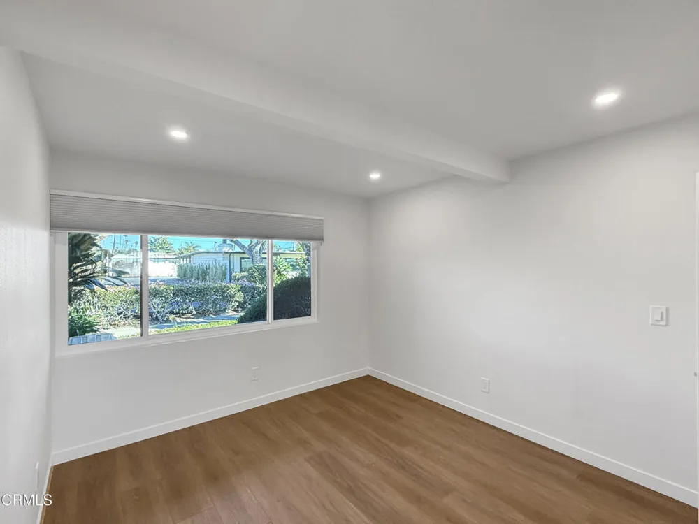 61 Redwood Avenue Ventura, CA 93003