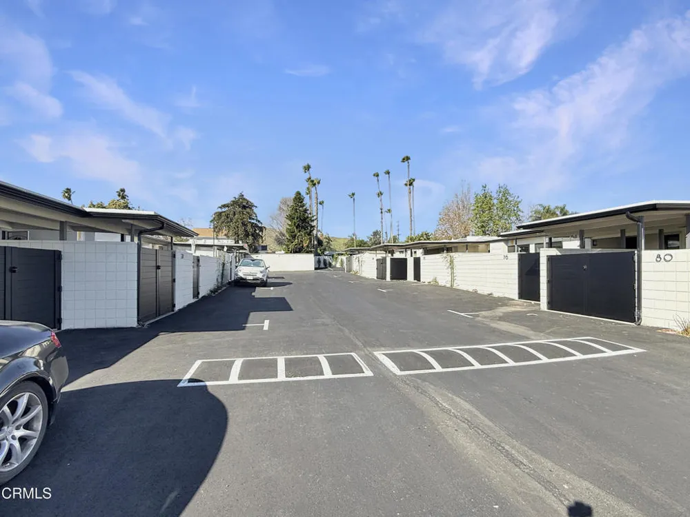 61 Redwood Avenue Ventura, CA 93003