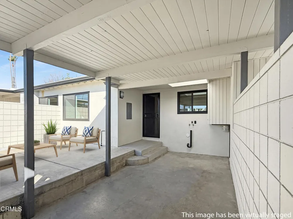 61 Redwood Avenue Ventura, CA 93003