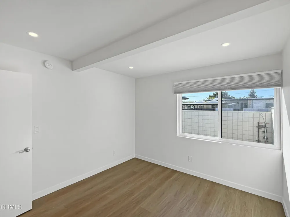 61 Redwood Avenue Ventura, CA 93003
