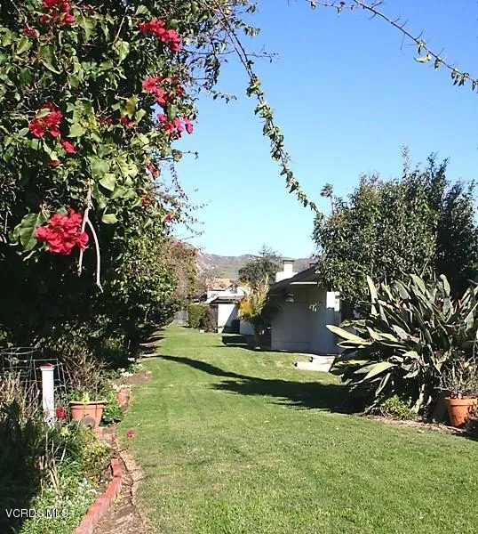 61 Redwood Avenue Ventura, CA 93003