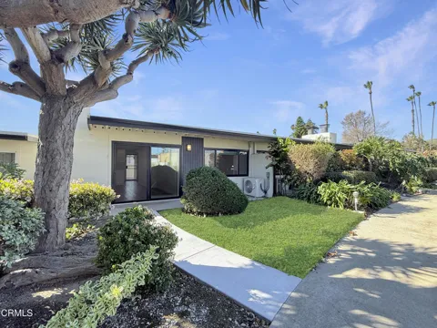 61 Redwood Avenue