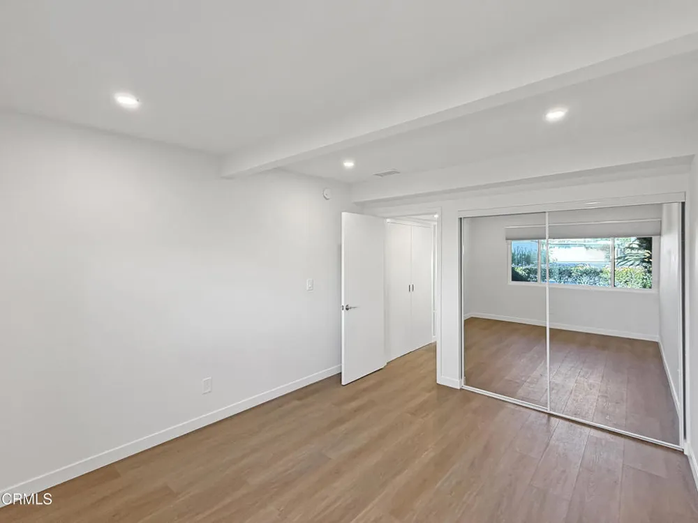 61 Redwood Avenue Ventura, CA 93003
