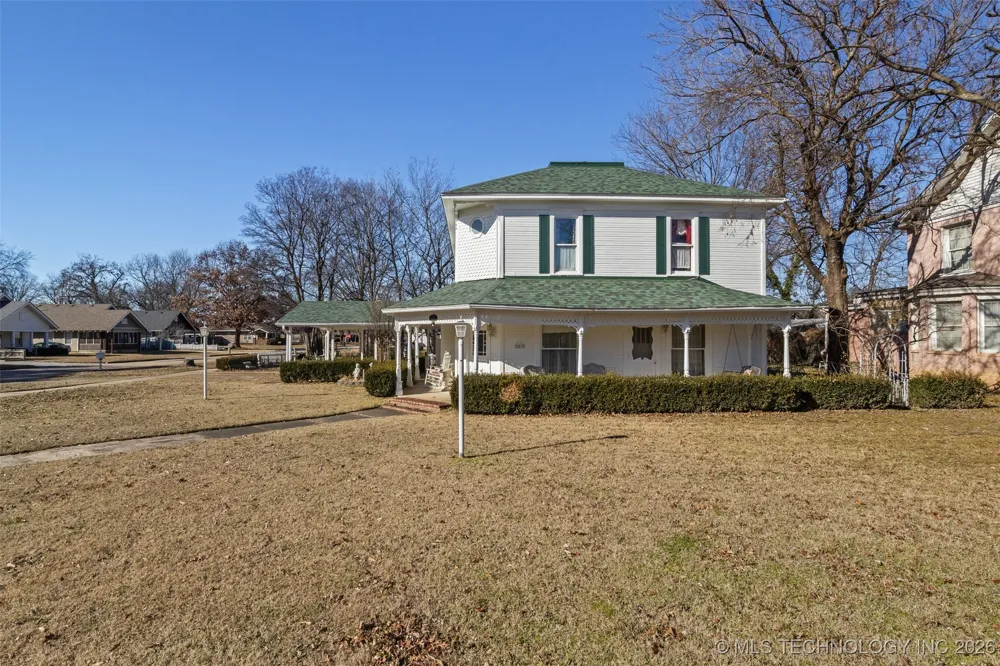 403 Choctaw Avenue Claremore, OK 74017