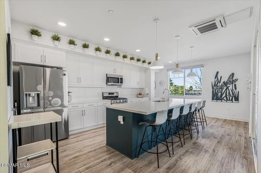 2870 Wagon Wheel Road #203 Oxnard, CA 93036