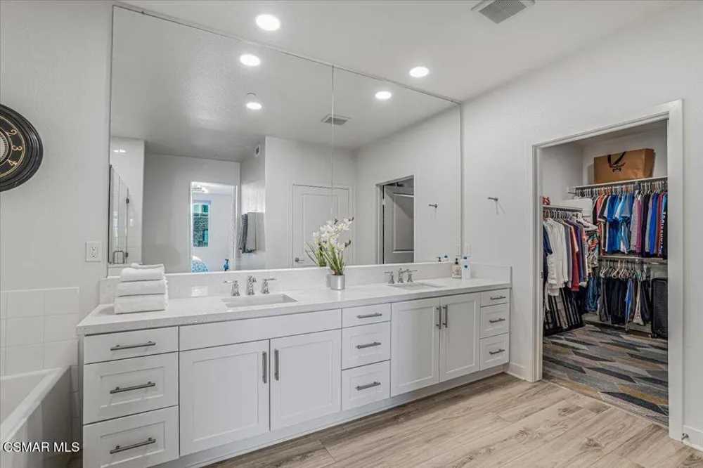 2870 Wagon Wheel Road #203 Oxnard, CA 93036