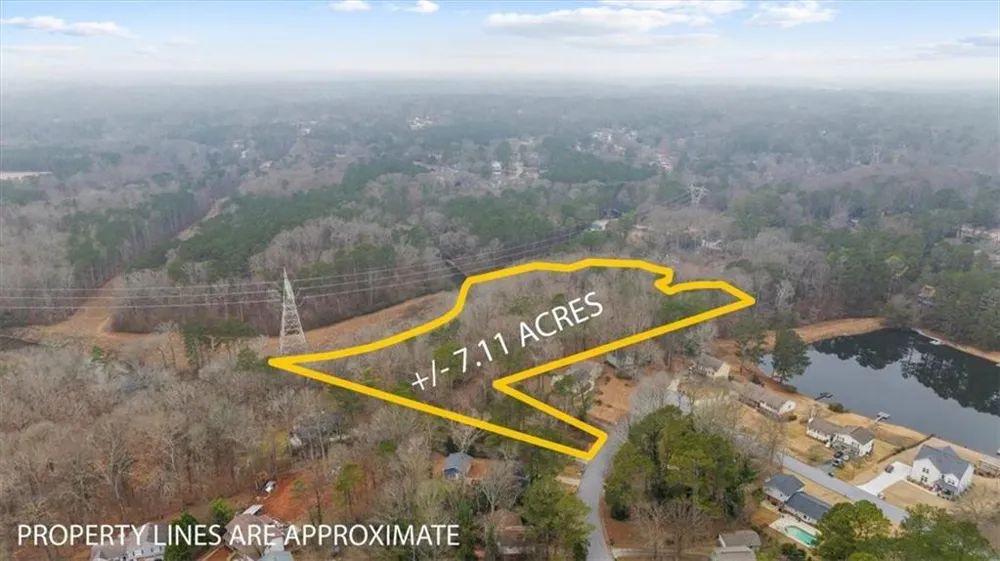 4194 Rocky Ledge Way Snellville, GA 30039